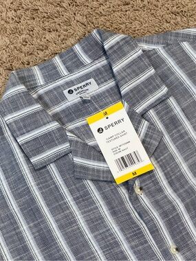 Sperry Mens Gray Textured Knit Button Down Camp Short Sleeve Shirt Size M NWT